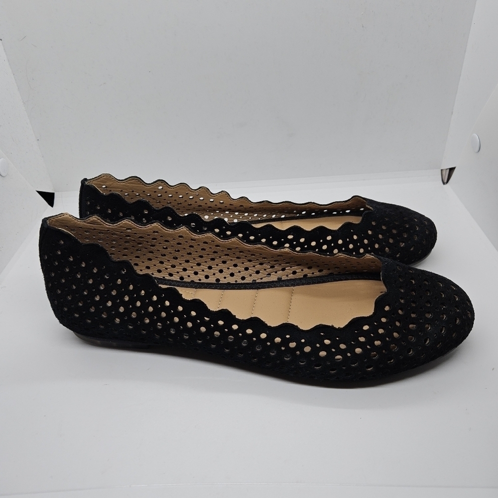 me too Carlee black suede scalloped perforated flats size 9M